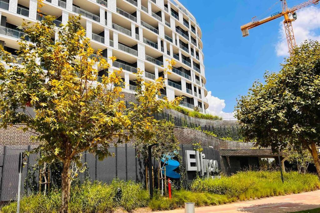 Newton's Place - Luxury Styled 2 Bd *
